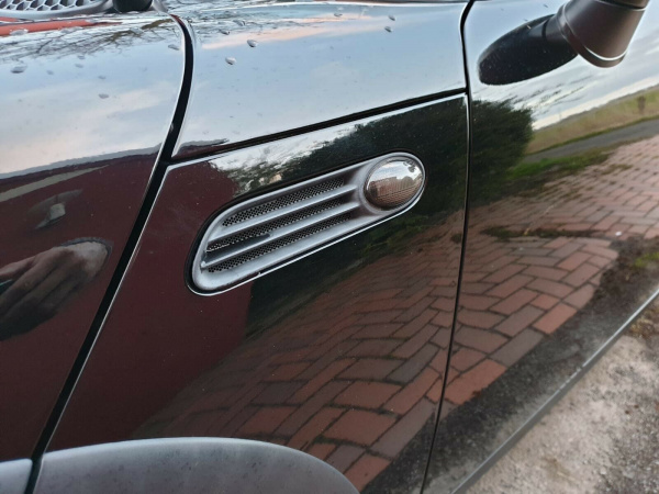 Upgrade LED Lightbar Seitenblinker für Mini Cooper R56 / R57 / R58 / R59 06-14 schwarz